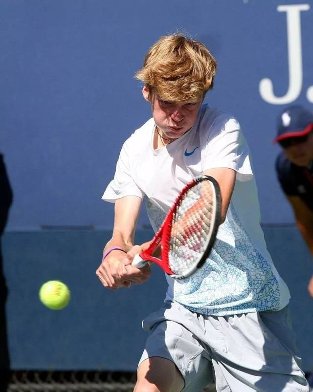 还多次给队 还多次给队